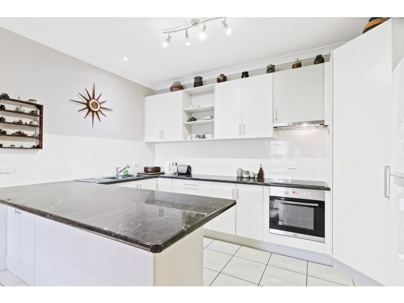 1 Westholme Circuit, Pelican Waters QLD 4551