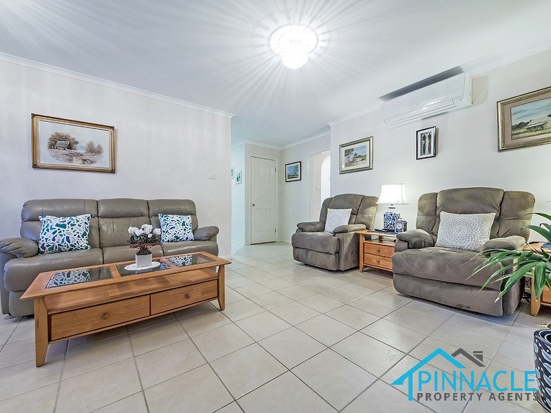 5 Ariel Pl, Rosemeadow NSW 2560