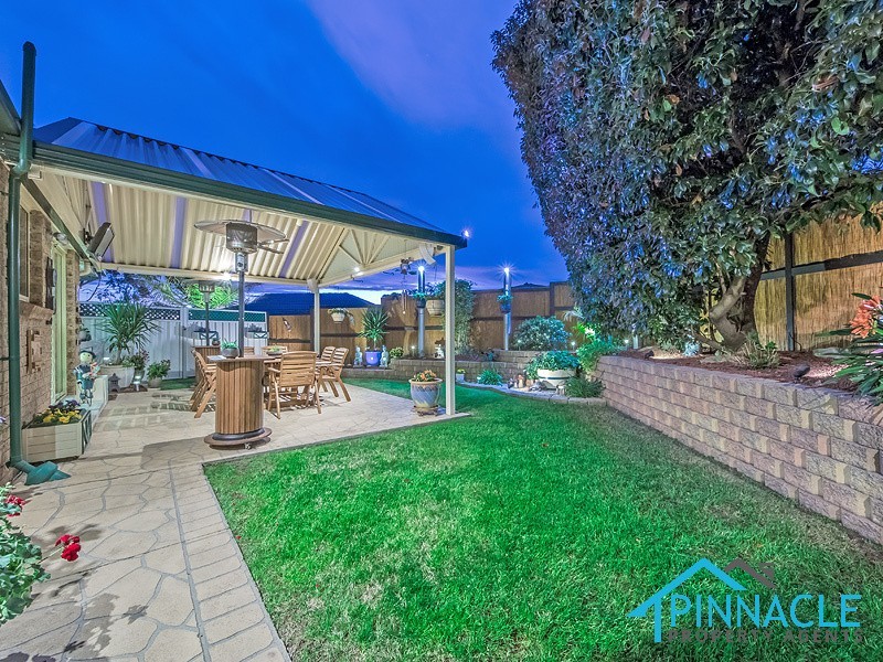 5 Ariel Pl, Rosemeadow NSW 2560