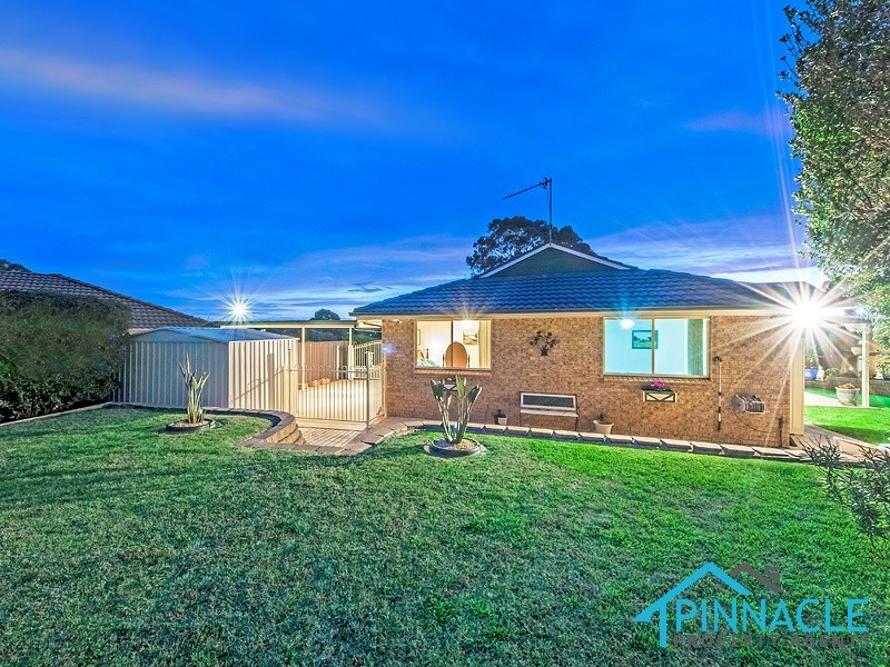 5 Ariel Pl, Rosemeadow NSW 2560