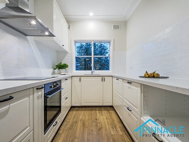 3 Hawkey Cres, Camden NSW 2570