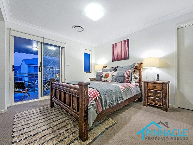 18 Fernleigh Ct, Cobbitty NSW 2570
