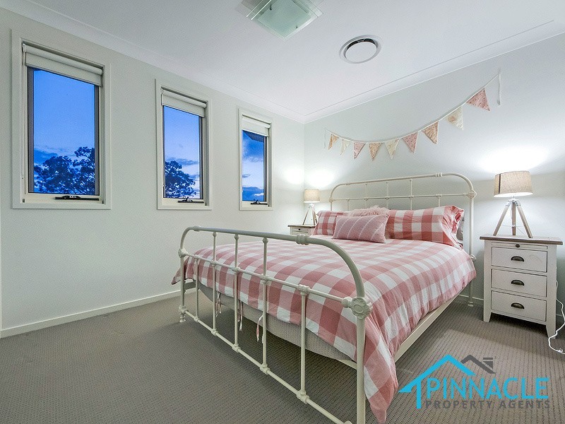 18 Fernleigh Ct, Cobbitty NSW 2570
