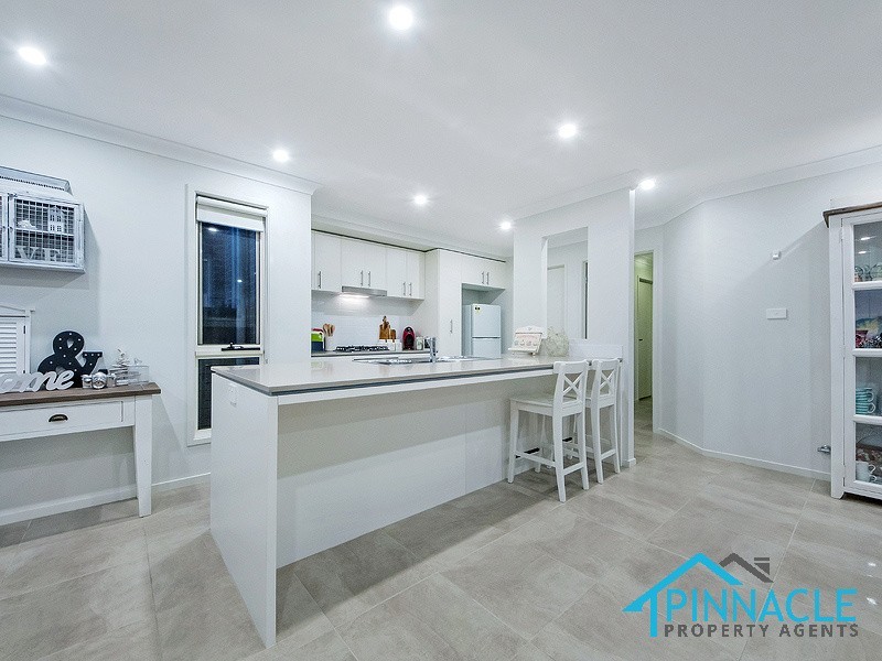 18 Fernleigh Ct, Cobbitty NSW 2570