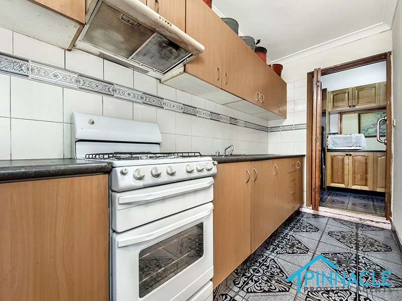 76 Benaroon Rd, Lakemba NSW 2195