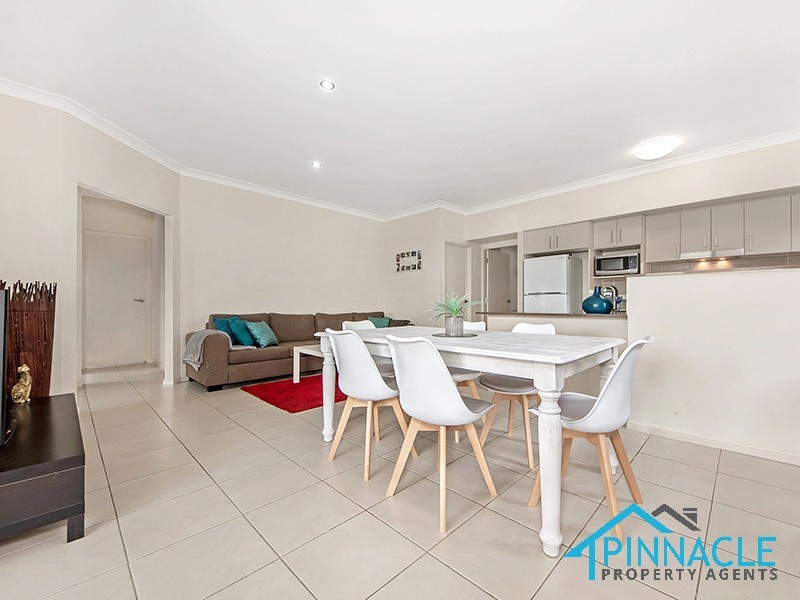 32 Geoghegan Cct, Oran Park NSW 2570