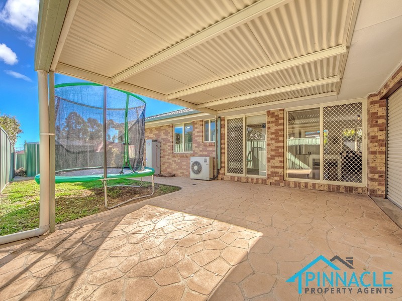 33 Lackey Pl, Currans Hill NSW 2567