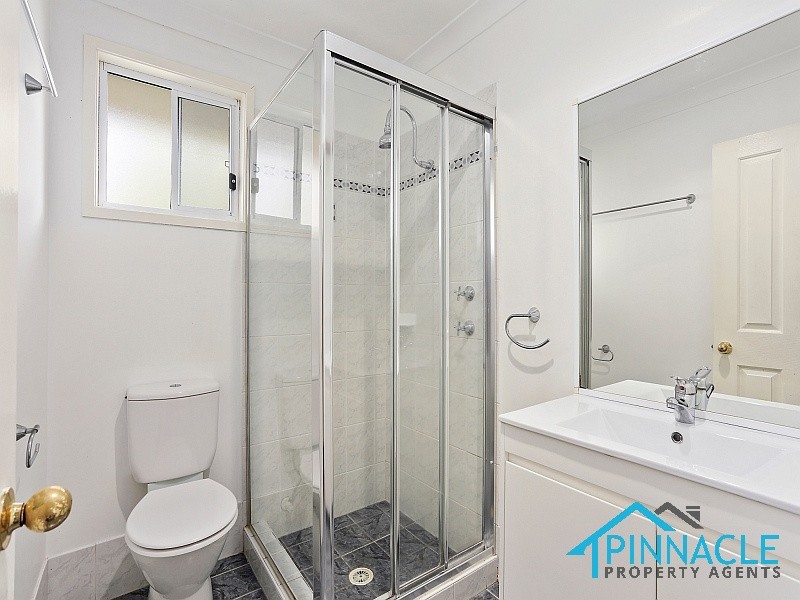 1 Edward St, The Oaks NSW 2570