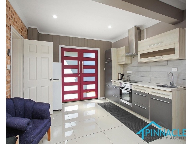 15 Mantalini St, Ambarvale NSW 2560
