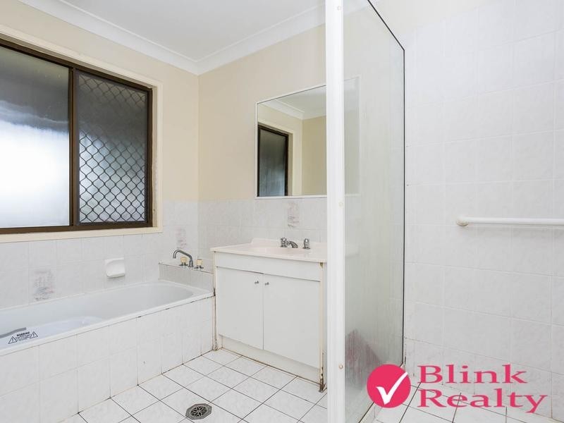 17 Mahonia Ct, Crestmead QLD 4132