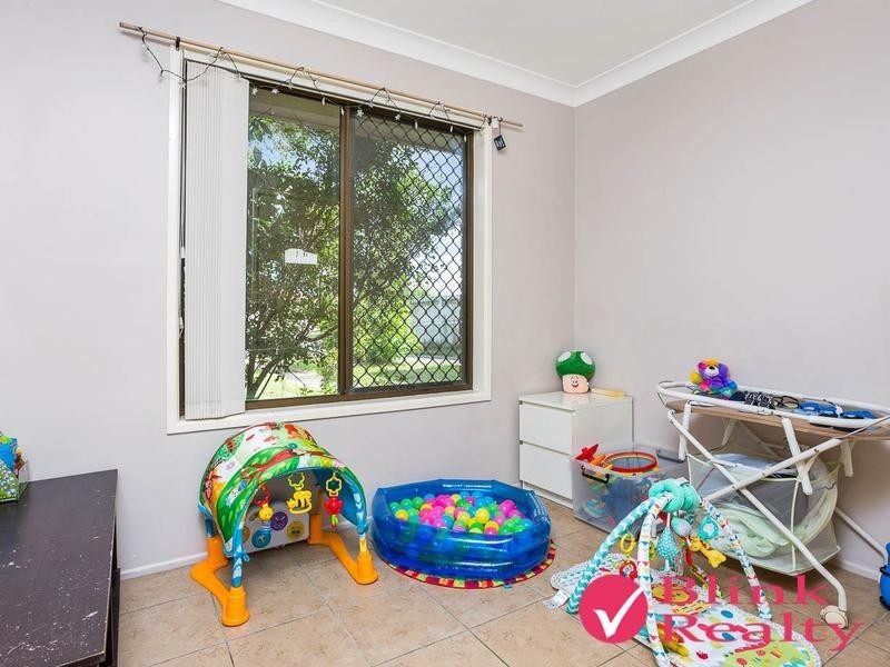 17 Mahonia Ct, Crestmead QLD 4132