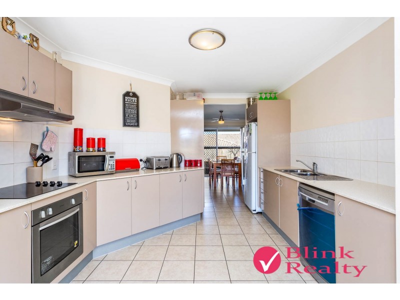 7 Shearwater Street, Loganlea QLD 4131