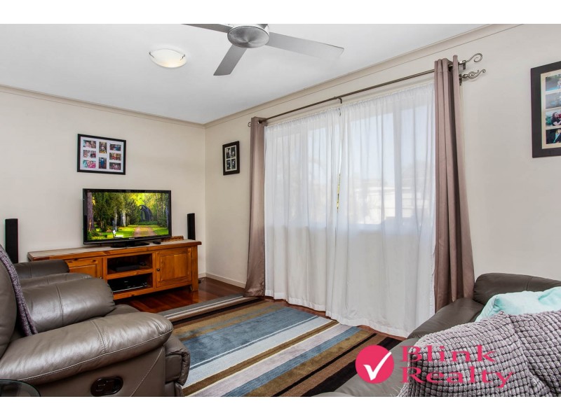 16 Coachwood St, Crestmead QLD 4132