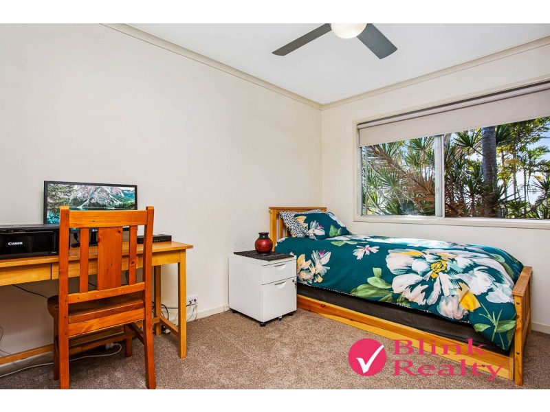 16 Coachwood St, Crestmead QLD 4132