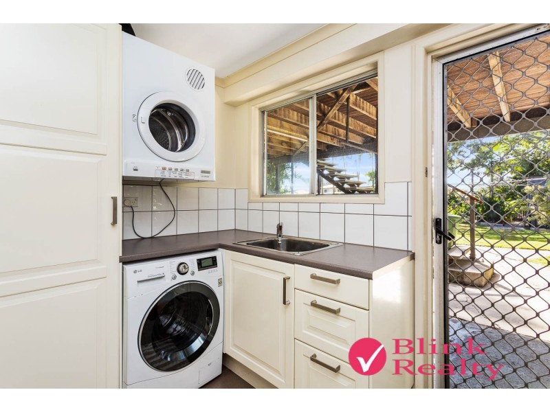 16 Coachwood St, Crestmead QLD 4132