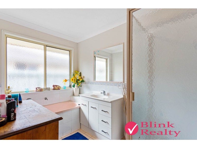 10 FILBERT COURT, Crestmead QLD 4132