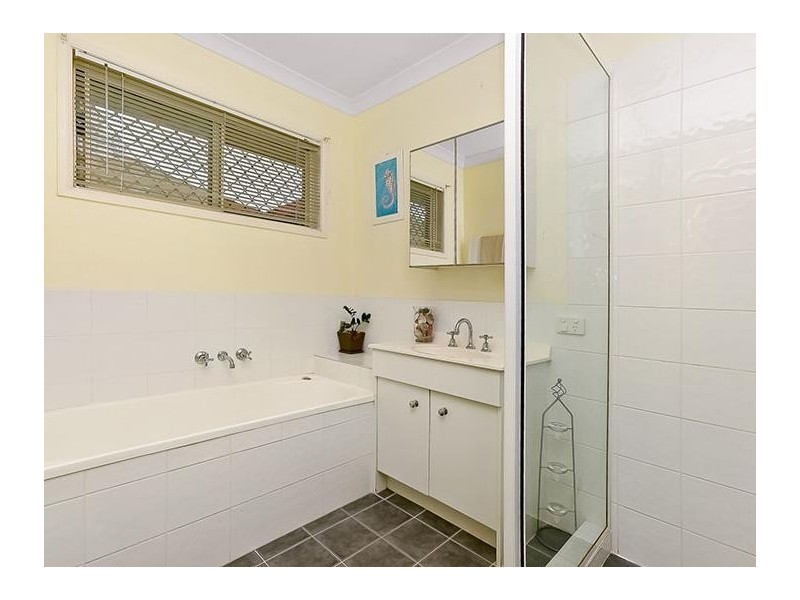 30 Calder Court, Crestmead QLD 4132