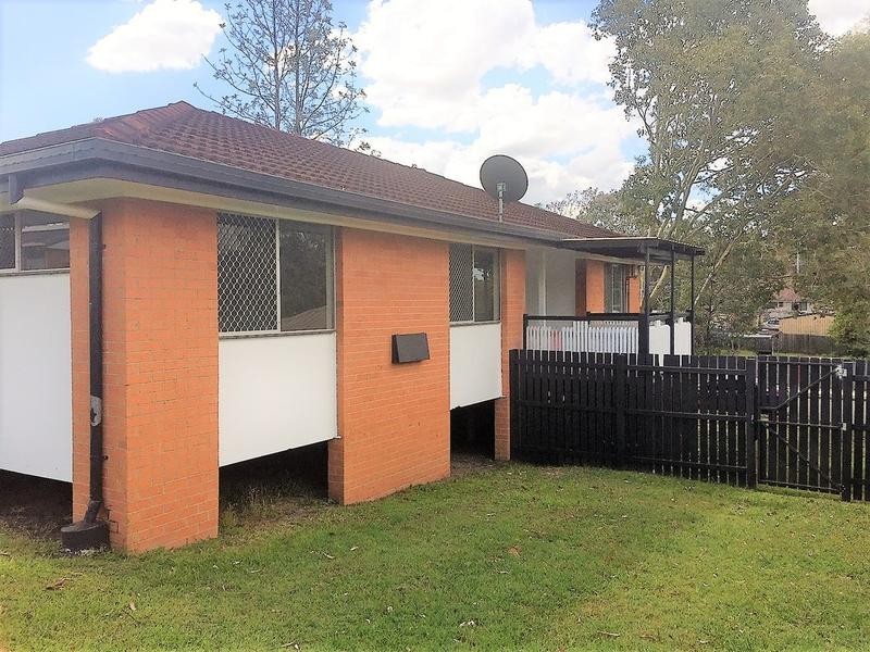 28 Bannerman Street, Riverview QLD 4303