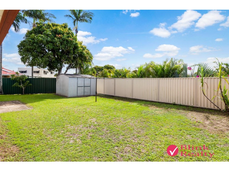 16 STAYDAR CRESCENT, Meadowbrook QLD 4131