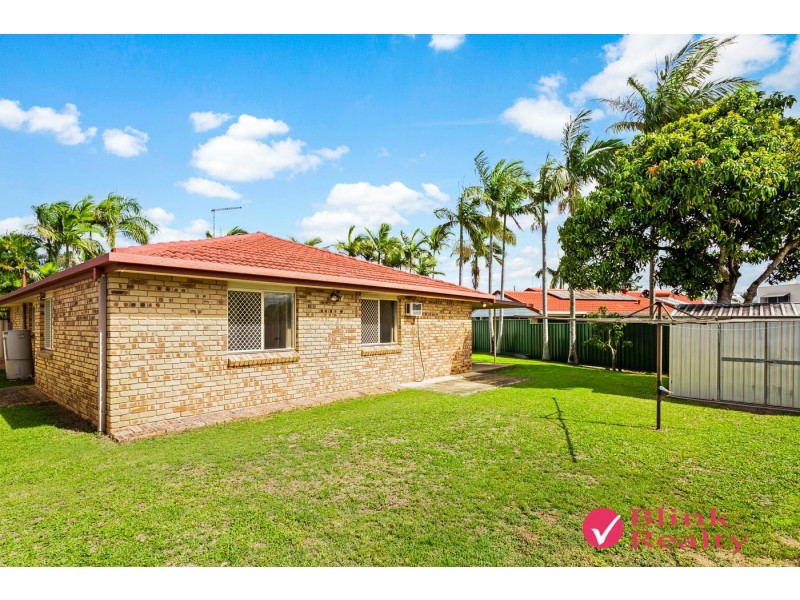 16 STAYDAR CRESCENT, Meadowbrook QLD 4131