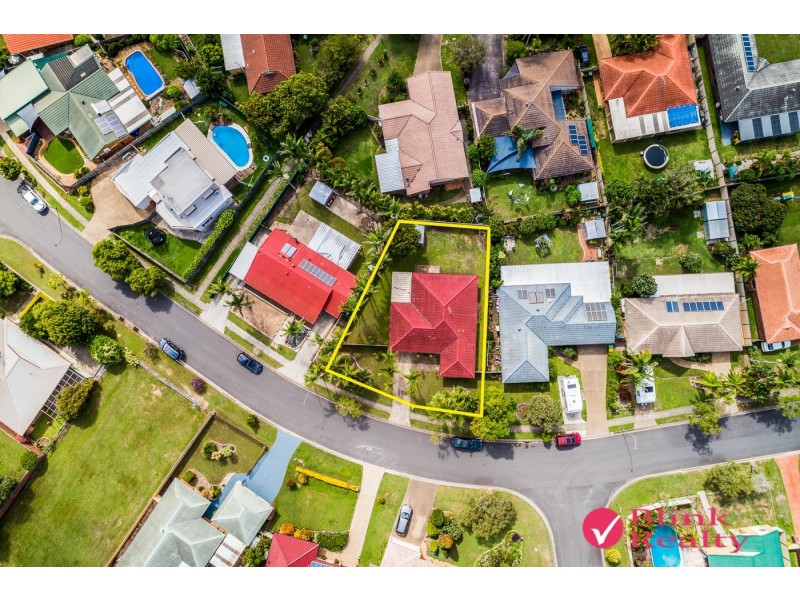 16 STAYDAR CRESCENT, Meadowbrook QLD 4131