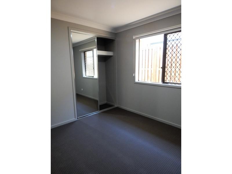 24 Mount Huntley Street, Park Ridge QLD 4125