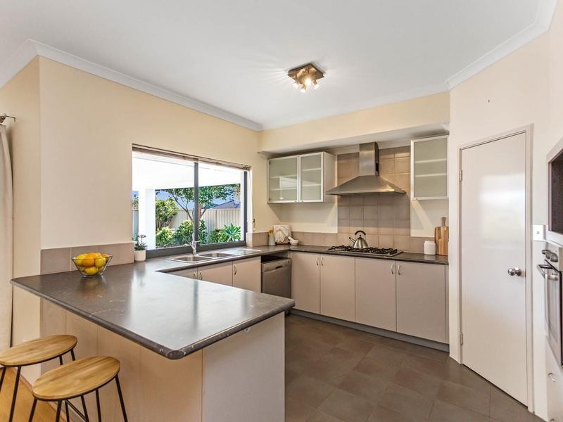 20 Wyatt Road, Hocking WA 6065