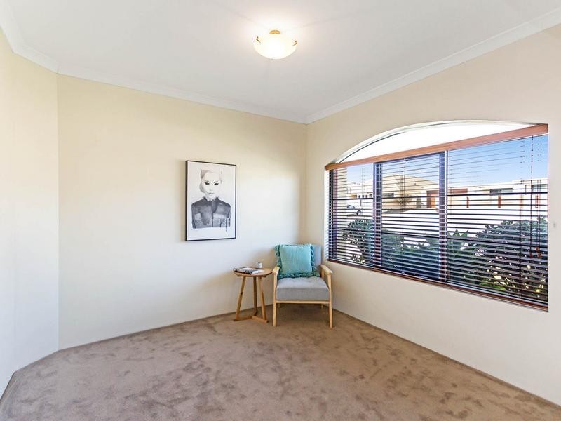 20 Wyatt Road, Hocking WA 6065