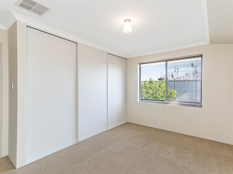 20 Wyatt Road, Hocking WA 6065