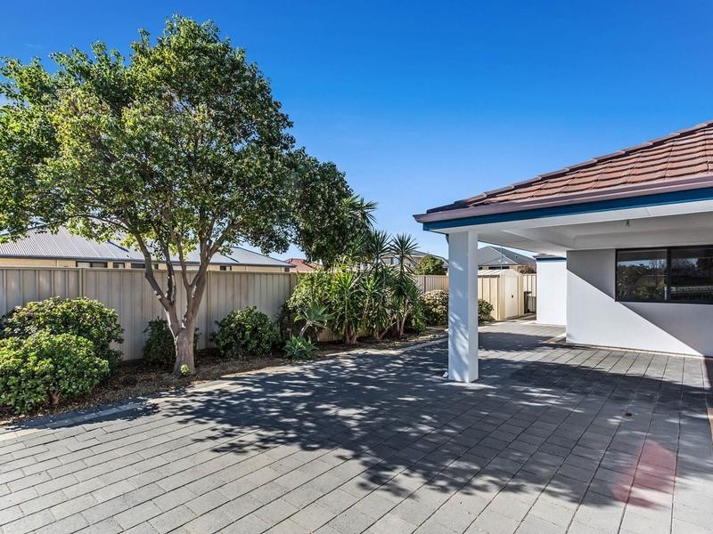 20 Wyatt Road, Hocking WA 6065