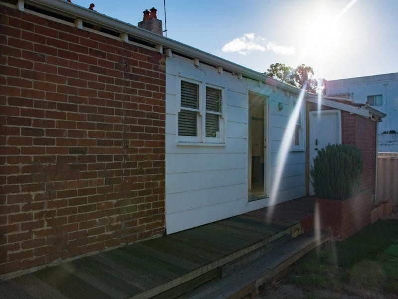 24 Teague Street, Victoria Park WA 6100