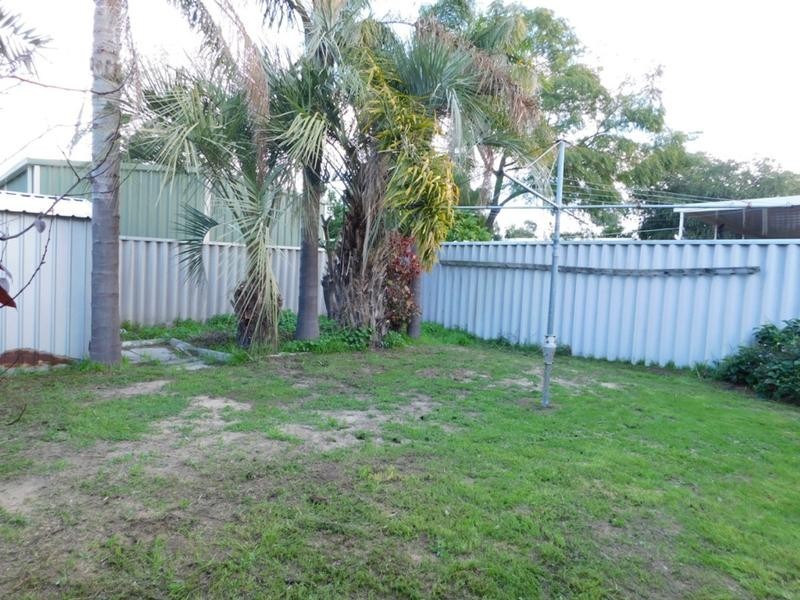14B Ochiltree Way, Kardinya WA 6163