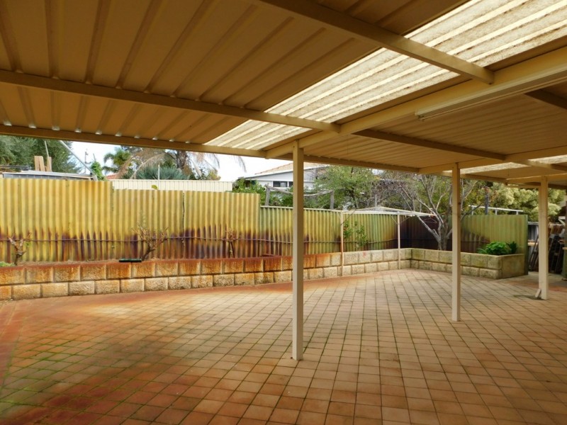 21 Sparrow Way, Spearwood WA 6163