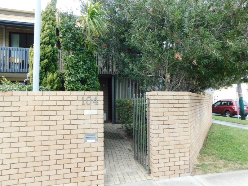 104 Marine Terrace, Fremantle WA 6160