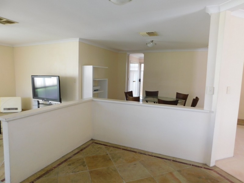 3/16 Marjorie Avenue, Shelley WA 6148