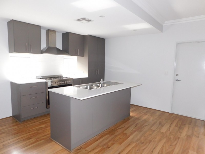 66 Bradley Street, Southern River WA 6110