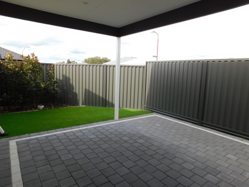 66 Bradley Street, Southern River WA 6110