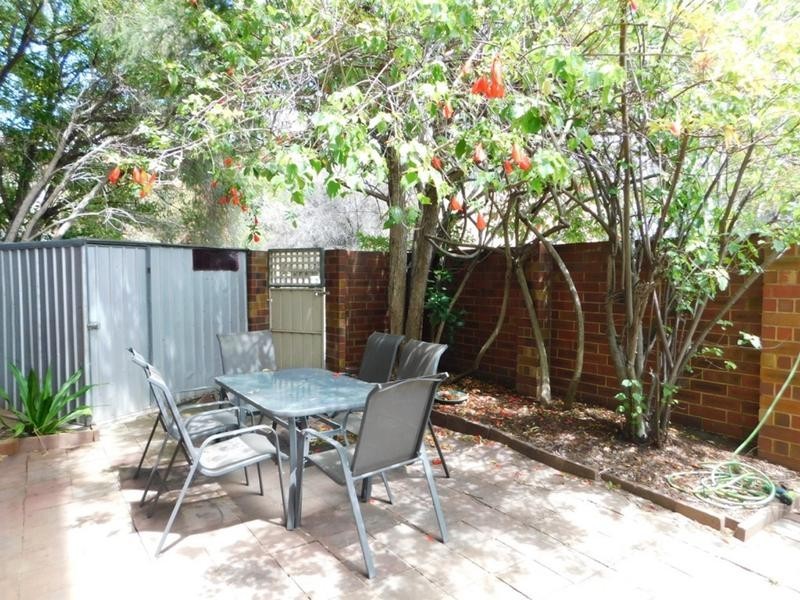 12A/49 Herdsman Parade, Wembley WA 6014