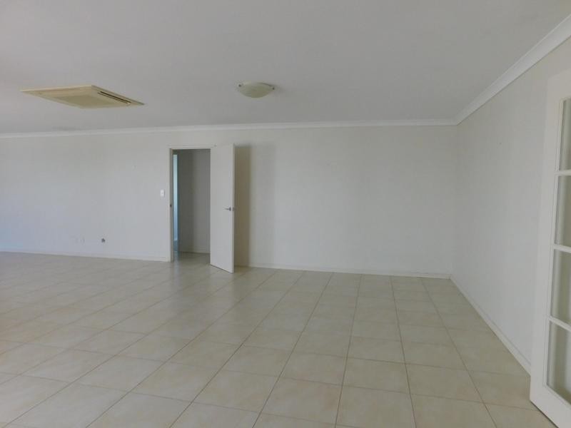 16 Giudice Way, Yangebup WA 6164