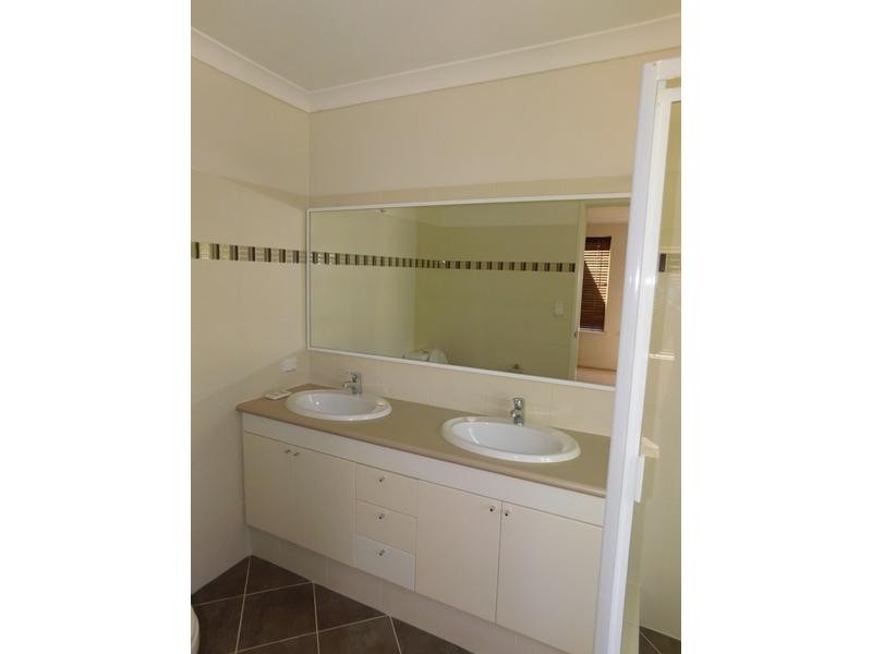 16 Giudice Way, Yangebup WA 6164