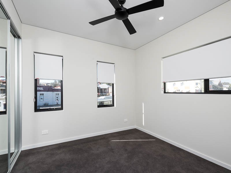 1/67 Wray Avenue, Fremantle WA 6160