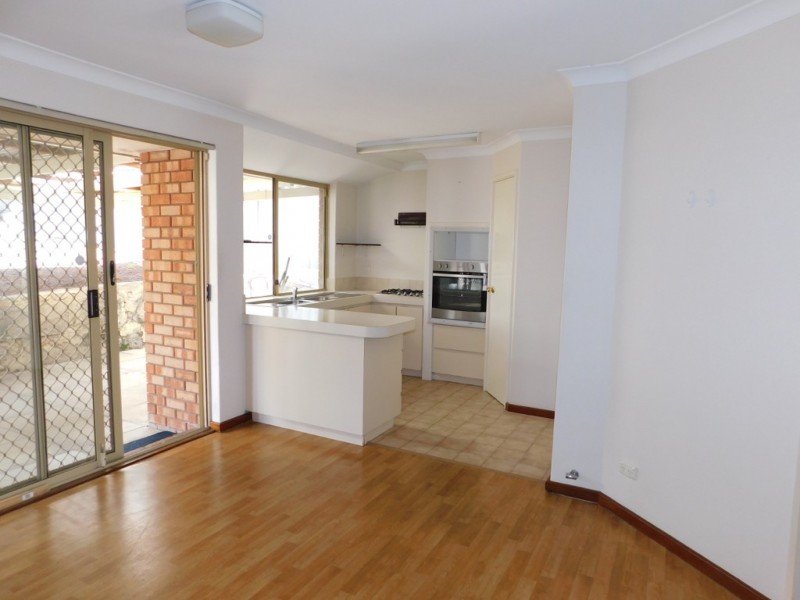 10 Farrington Road, Leeming WA 6149