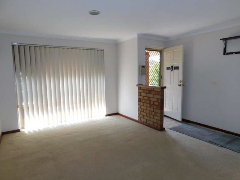 10 Farrington Road, Leeming WA 6149