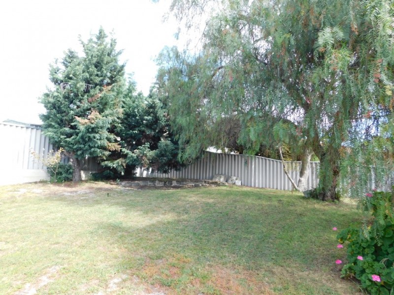 10 Farrington Road, Leeming WA 6149