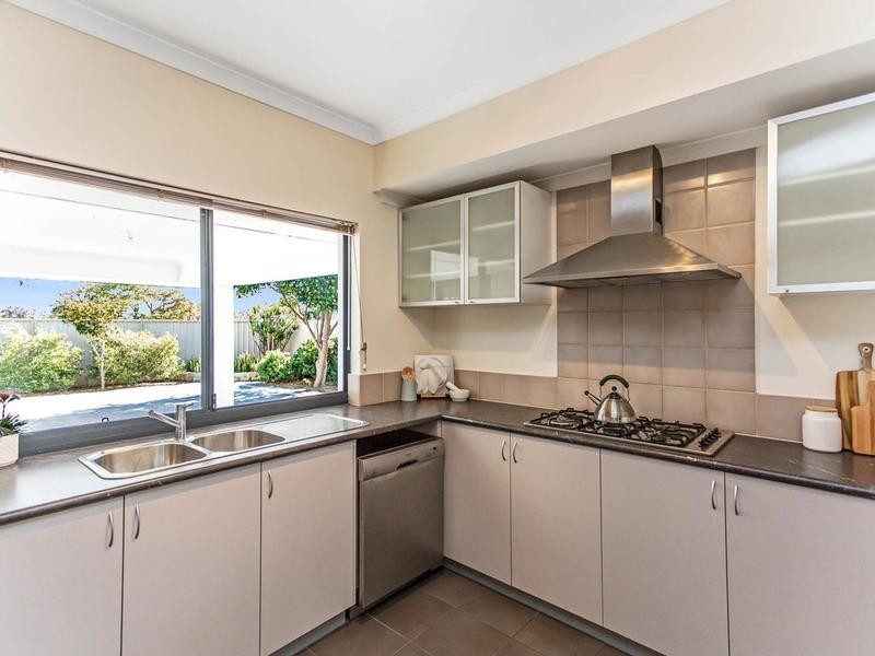 20 Wyatt Road, Hocking WA 6065