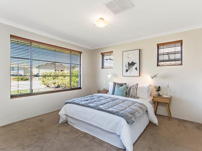 20 Wyatt Road, Hocking WA 6065