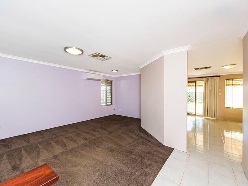 13 Challenger Drive, Thornlie WA 6108