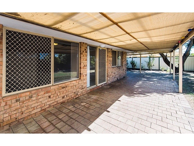 13 Challenger Drive, Thornlie WA 6108