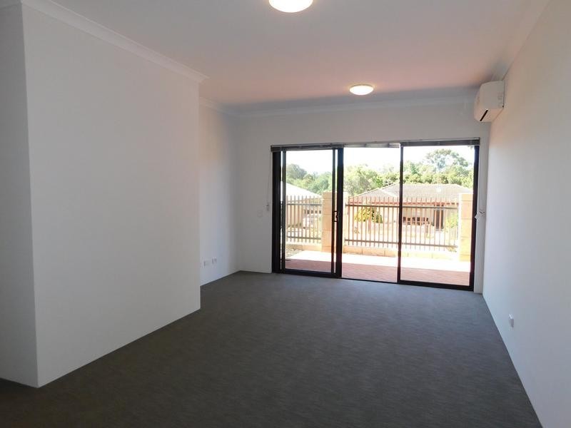 2/7 Juliet Road, Coolbellup WA 6163