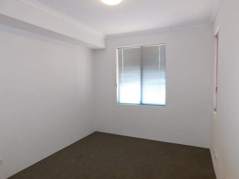 2/7 Juliet Road, Coolbellup WA 6163